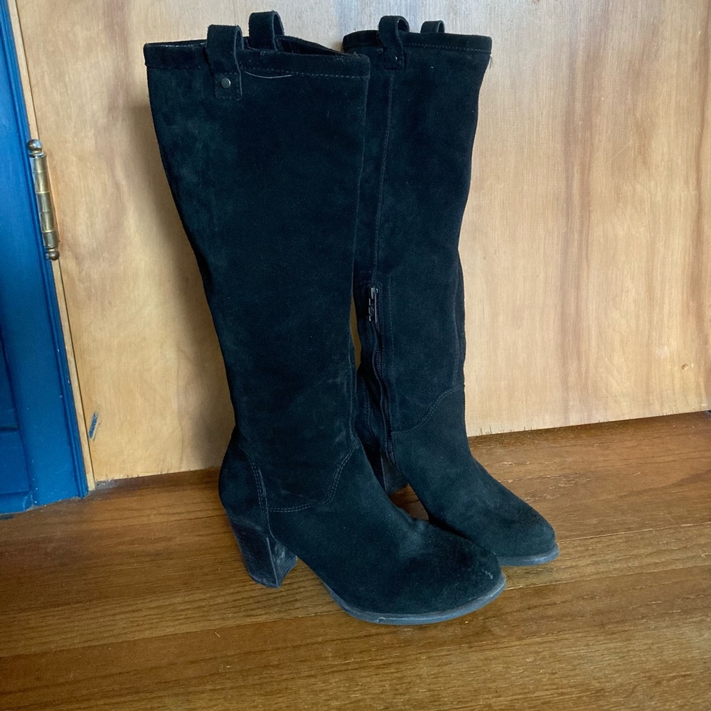 UGG BLACK AVA TALL BOOT SUEDE HEELED BOOTS WATER RESISTENT FALL WINTER